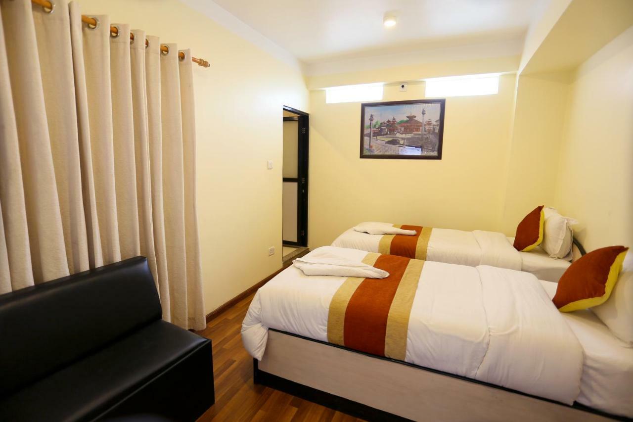 Hotel Sweet Town Катманду Екстериор снимка