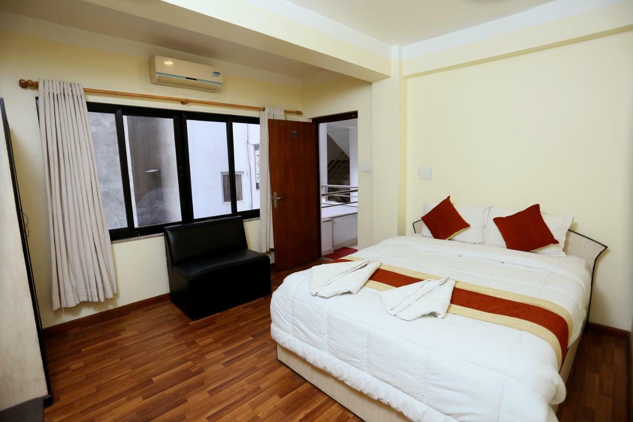 Hotel Sweet Town Катманду Екстериор снимка