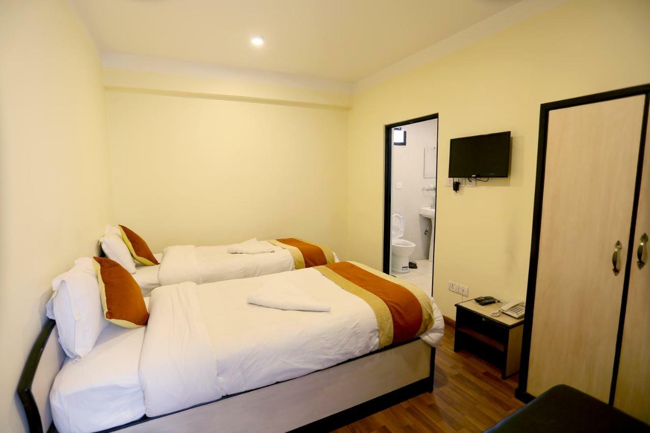 Hotel Sweet Town Катманду Екстериор снимка