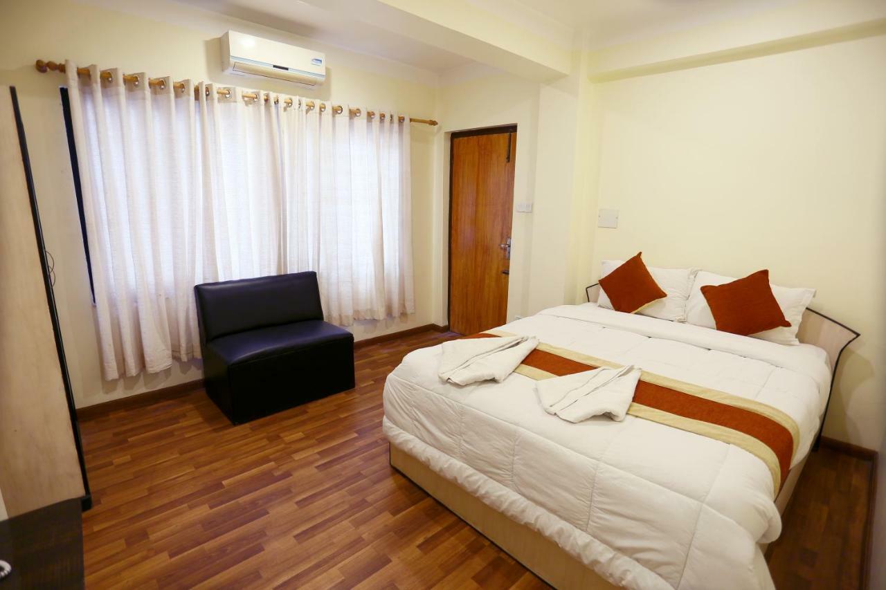 Hotel Sweet Town Катманду Екстериор снимка