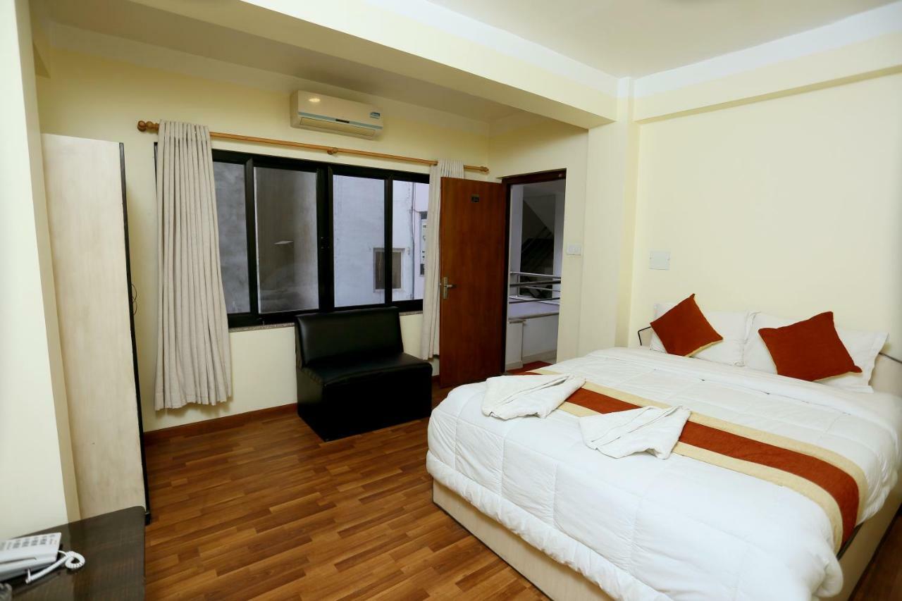 Hotel Sweet Town Катманду Екстериор снимка