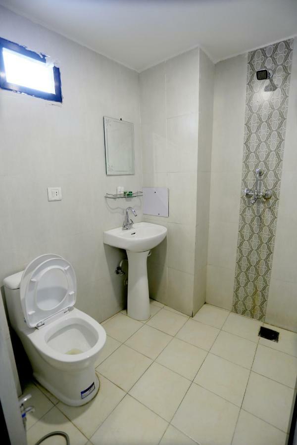Hotel Sweet Town Катманду Екстериор снимка