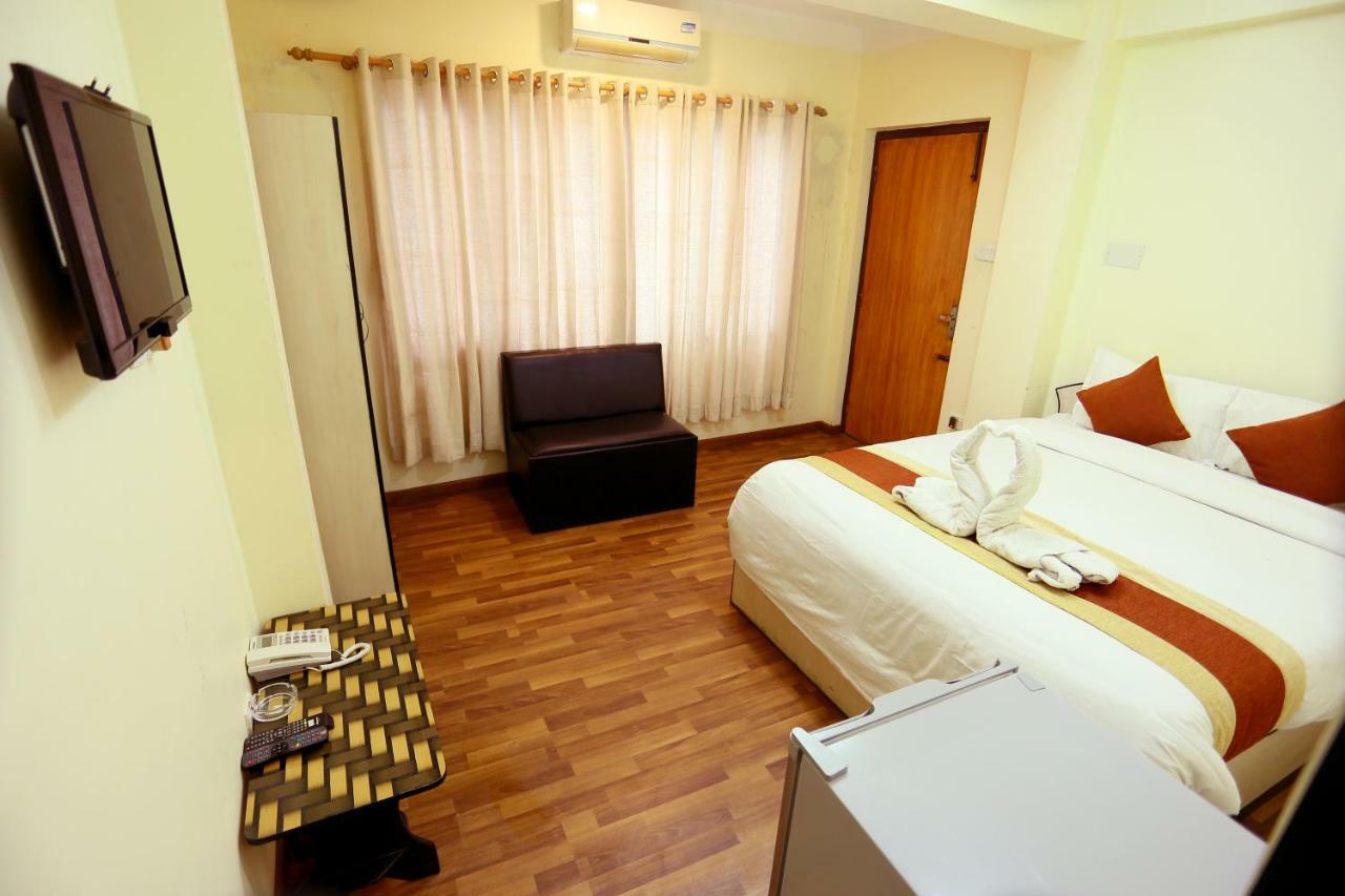 Hotel Sweet Town Катманду Екстериор снимка