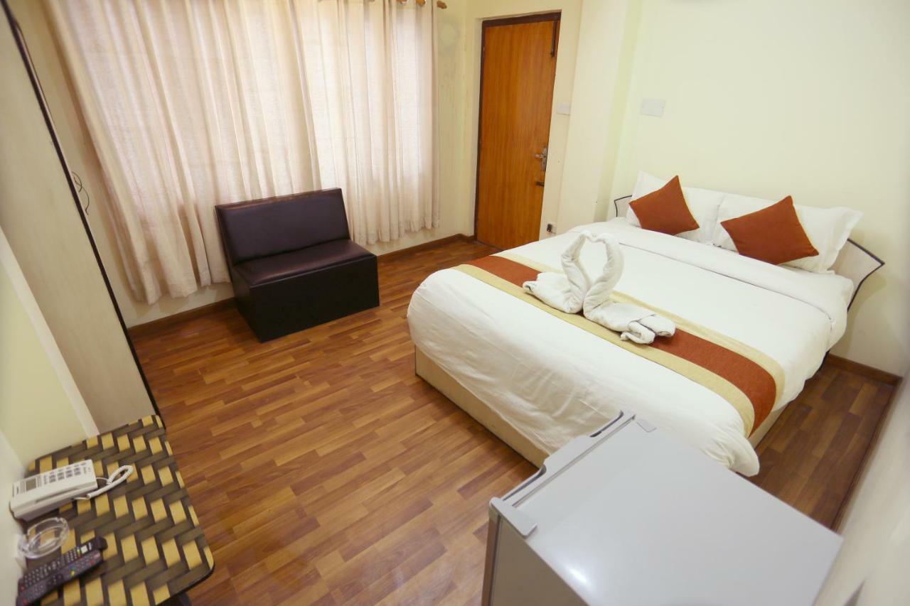 Hotel Sweet Town Катманду Екстериор снимка
