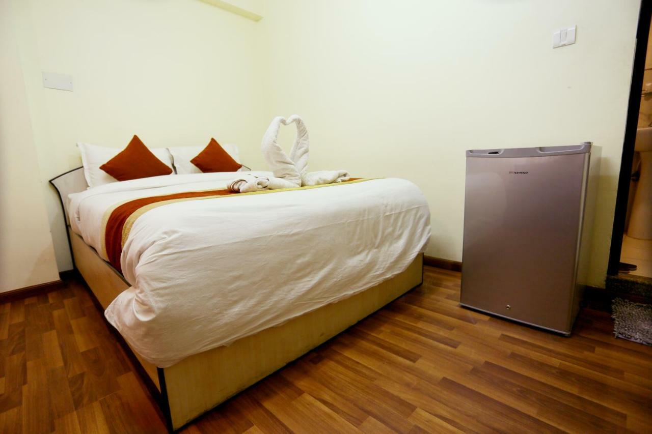 Hotel Sweet Town Катманду Екстериор снимка